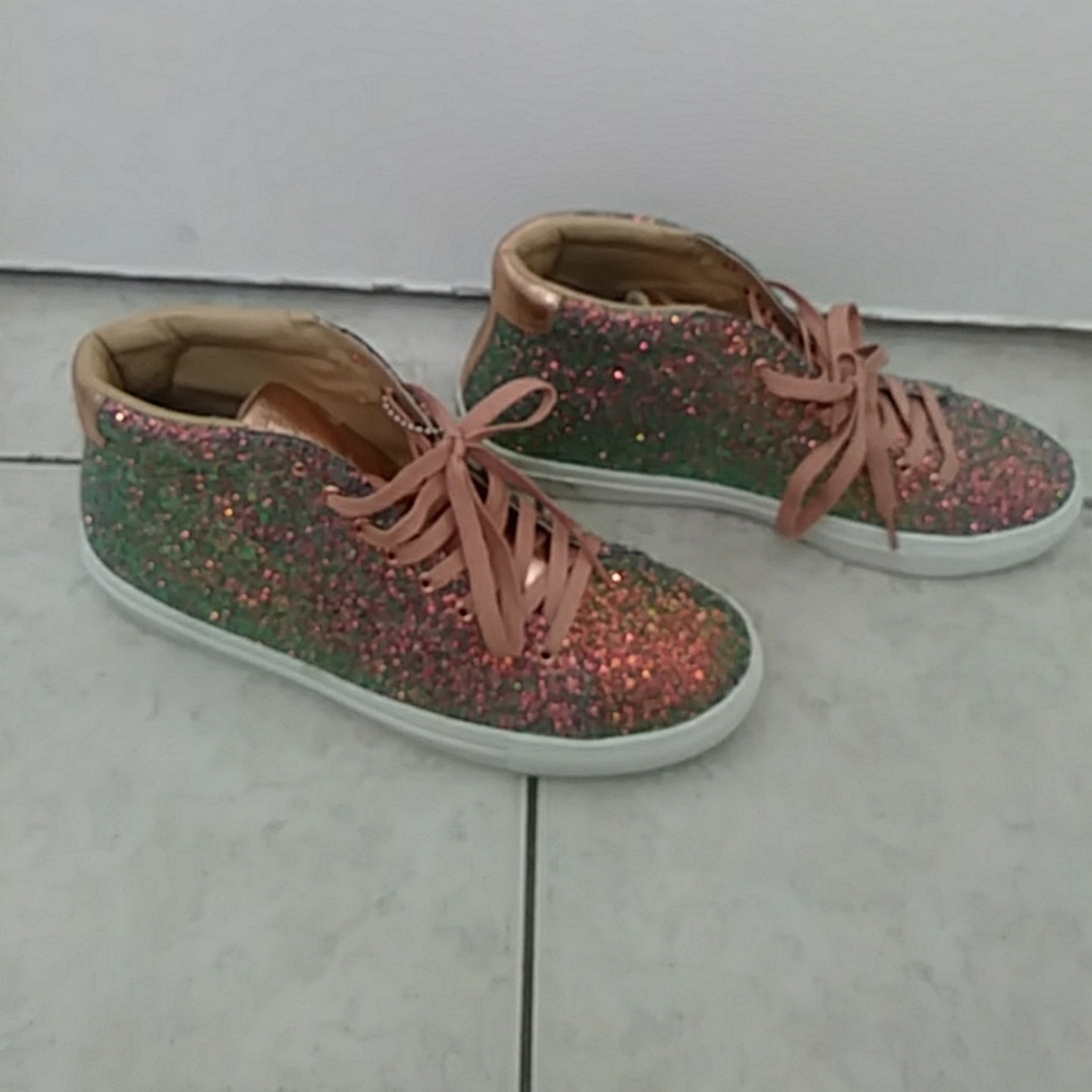 Cute sparkle shoes